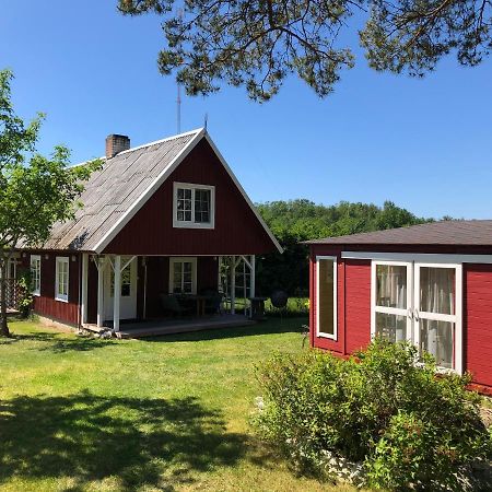 Villa Sarapuu Puhkemaja Hullo Exterior foto